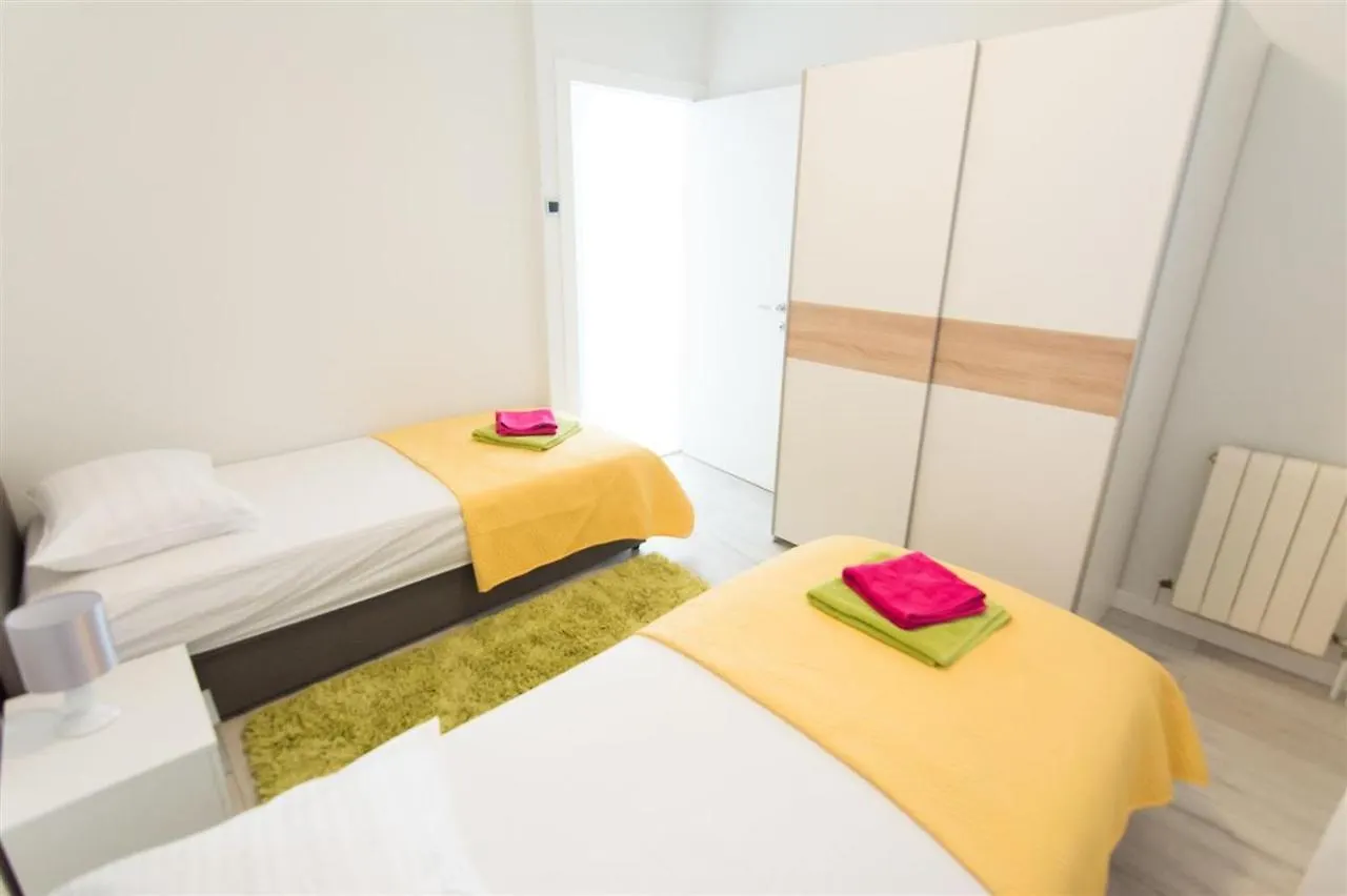 Villa Ana Zadar 0*,  Croatia